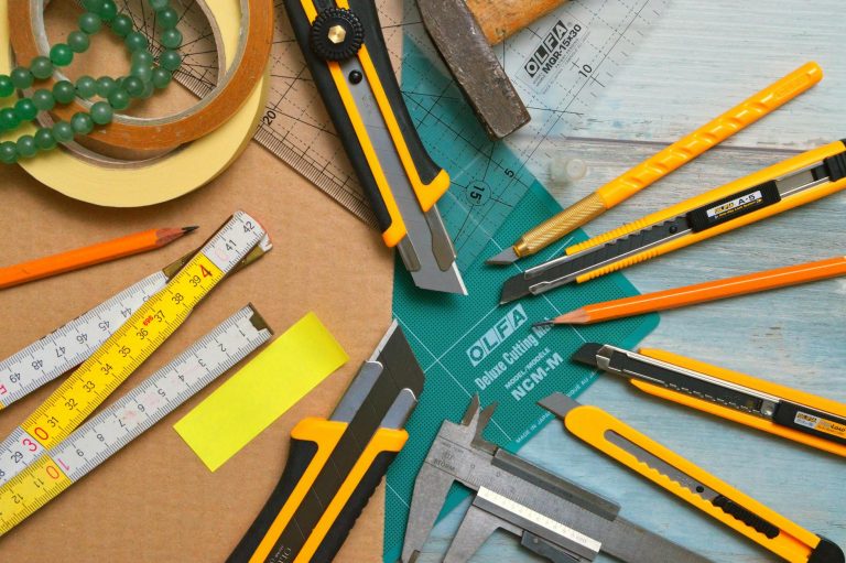 Werkzeuge mit U – Verschiedene Universalmesser und Cuttermesser im Überblick